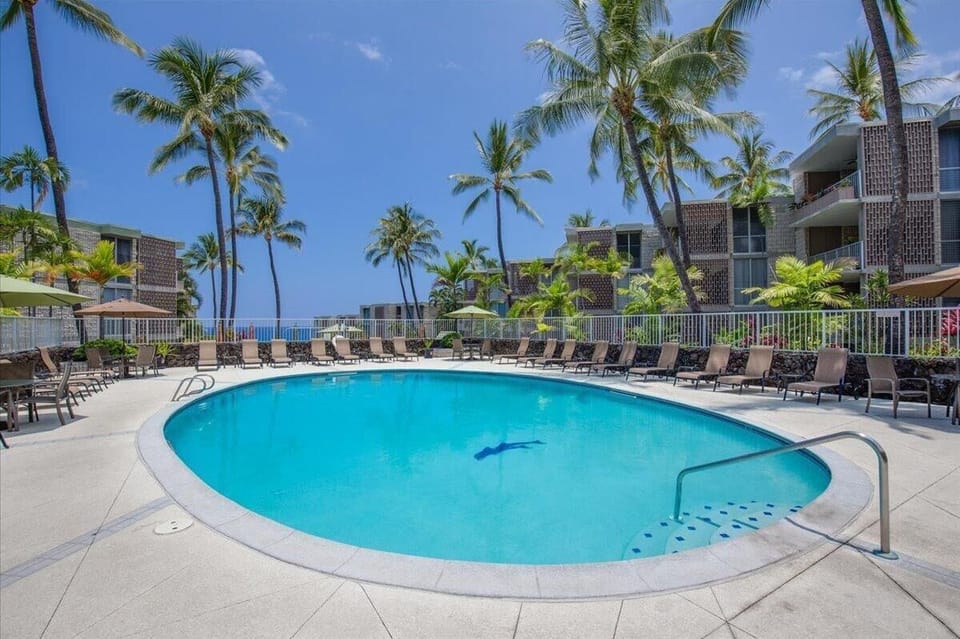 Condo, Multiple Beds (Alii Villas#128 Remodeled Oceanfront ) | Pool