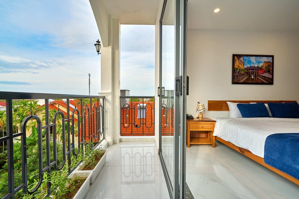 Deluxe Double or Twin Room | Premium bedding, individually decorated, individually furnished, desk