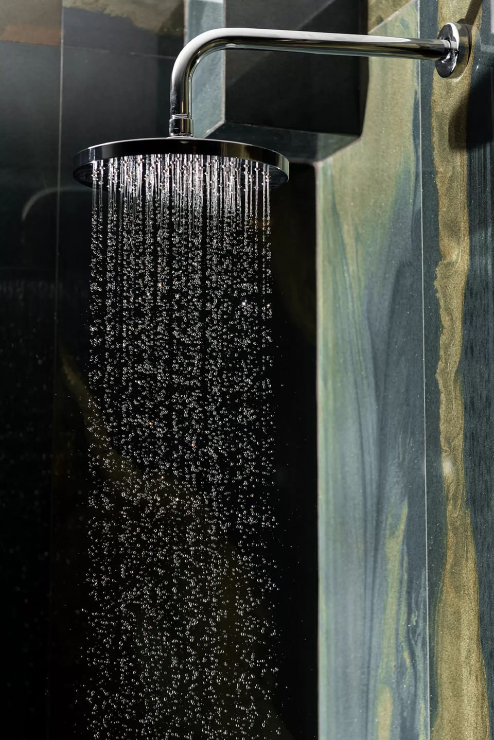 Superior Room | Bathroom | Shower, towels