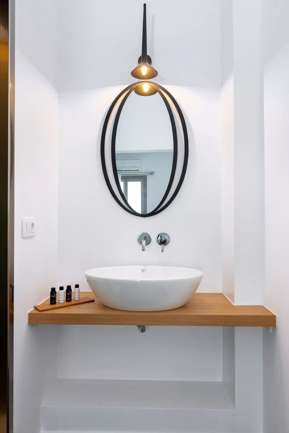 Executive Room, Sea View | Bathroom | Shower, towels