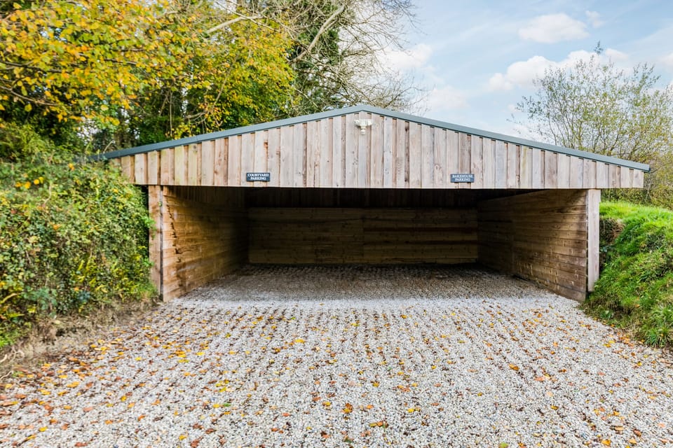 Cottage | Property grounds