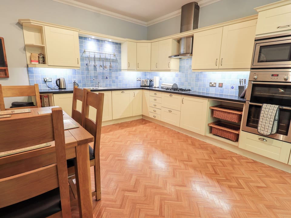 Fridge, dishwasher, electric kettle, toaster