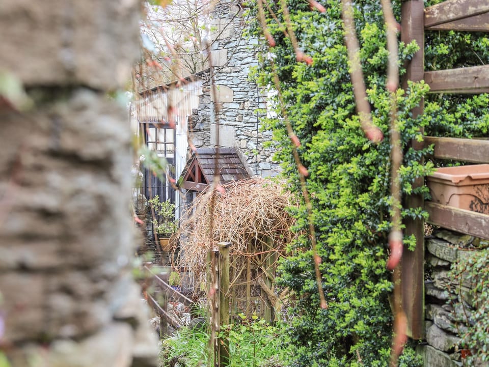 Cottage | Property grounds
