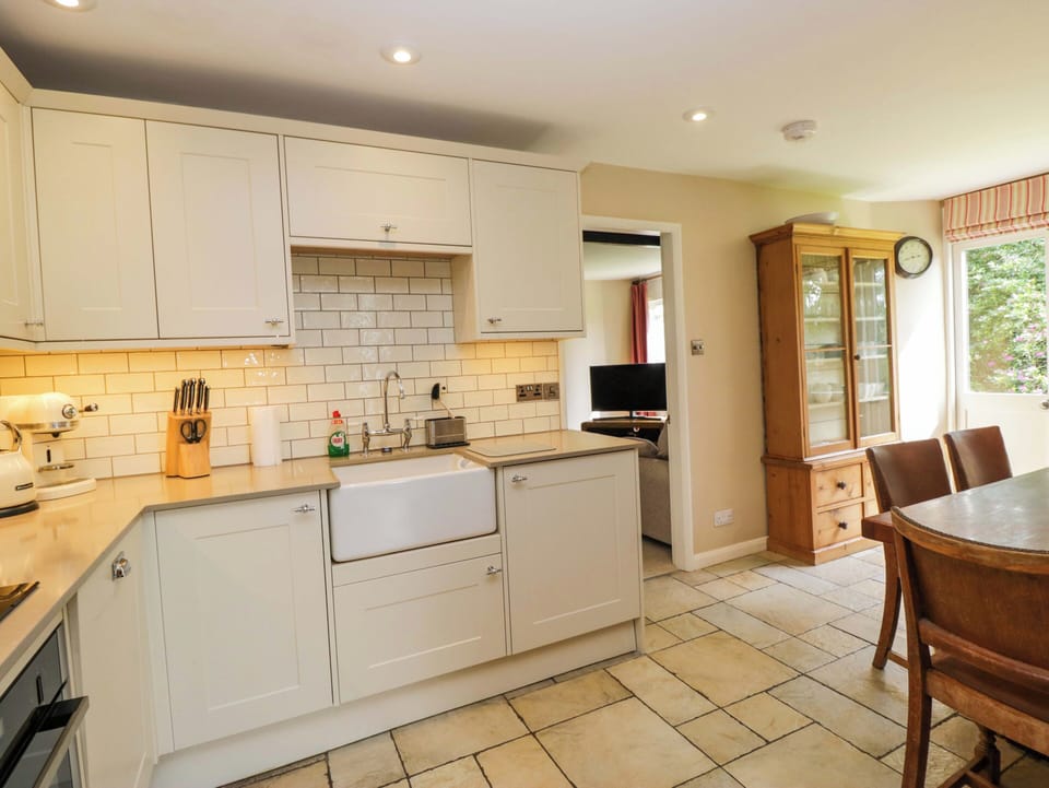Cottage | Interior