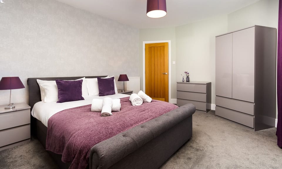 3 bedrooms, individually decorated, individually furnished, free WiFi
