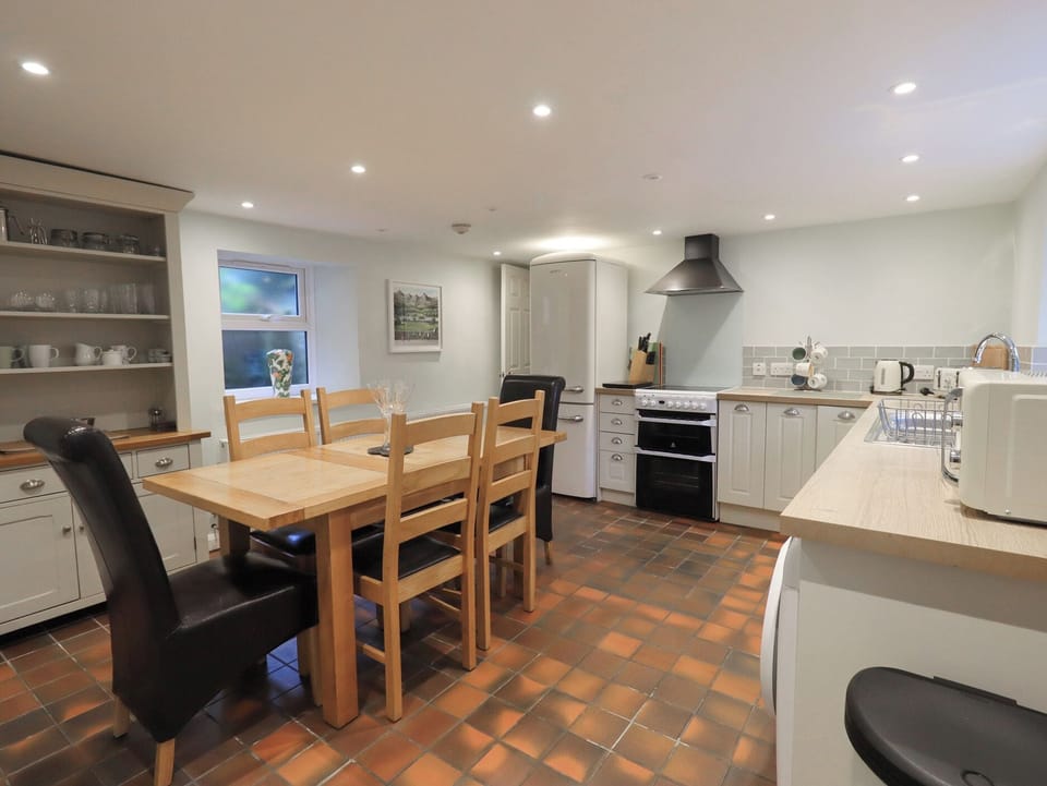 Cottage | Interior