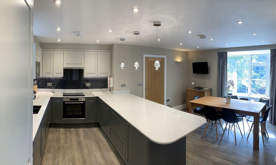 Fridge, dishwasher, cookware/dishes/utensils