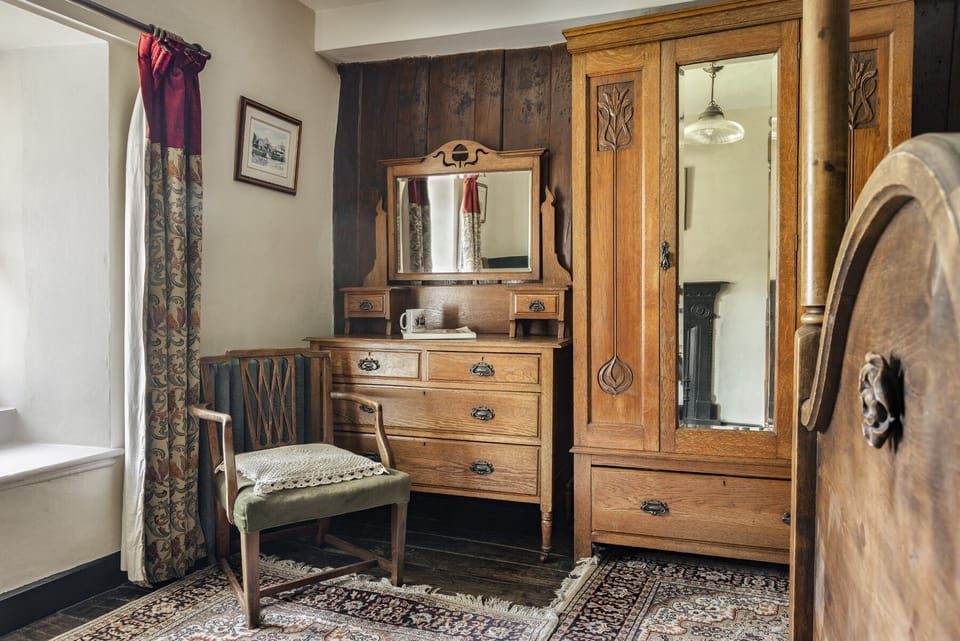 Cottage | Interior