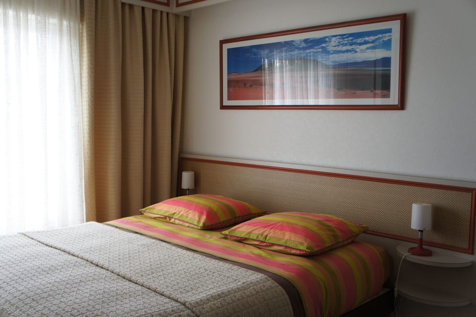 Egyptian cotton sheets, premium bedding, down comforters