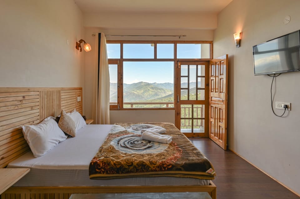Deluxe Double Room | Free WiFi