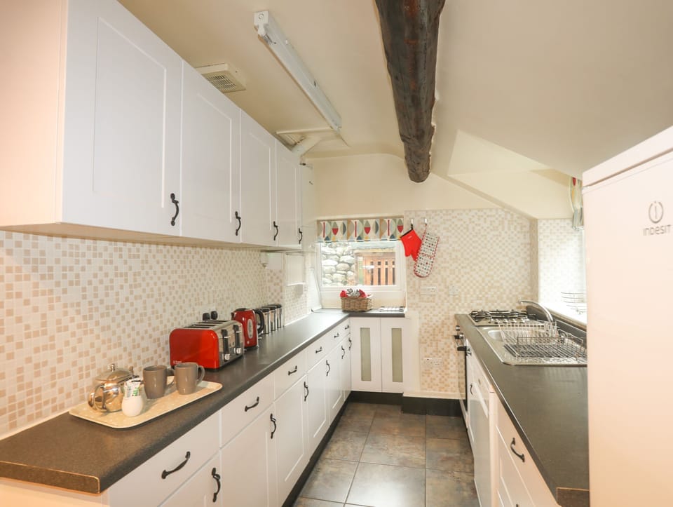 Fridge, dishwasher, electric kettle, toaster
