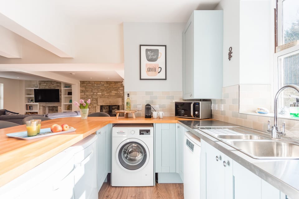 Fridge, dishwasher, electric kettle, toaster