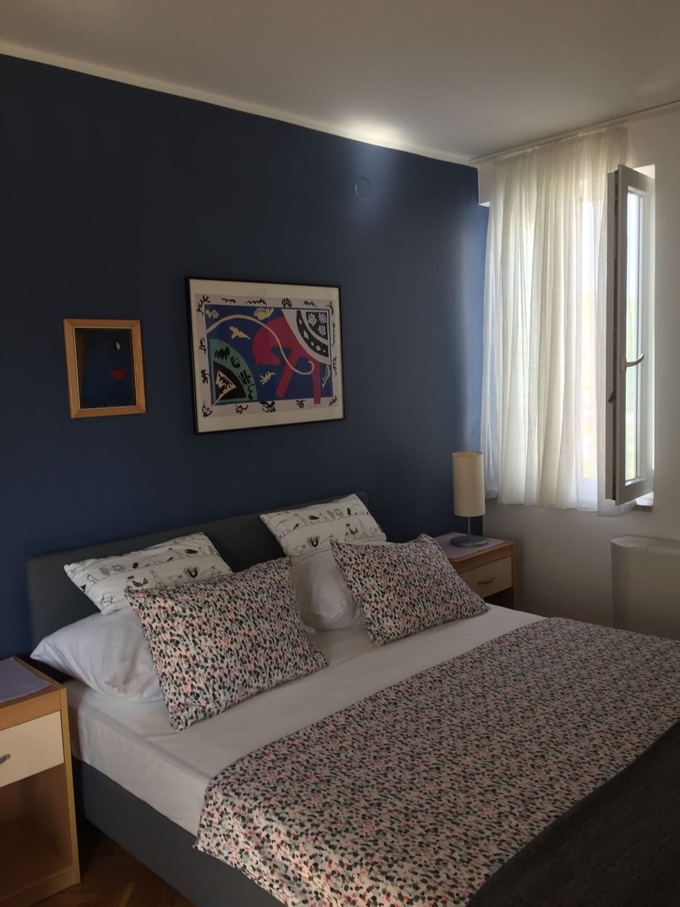 Comfort Room, 1 Queen Bed, Balcony, Sea View | Free WiFi, bed sheets
