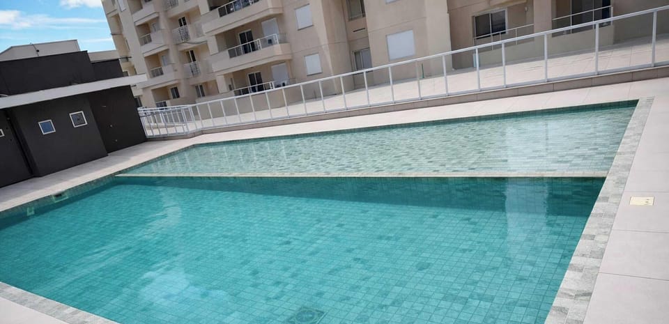 Ap Pé na Areia c/ Piscina nos Ingleses - FLN/SC | Pool | Outdoor pool, sun loungers
