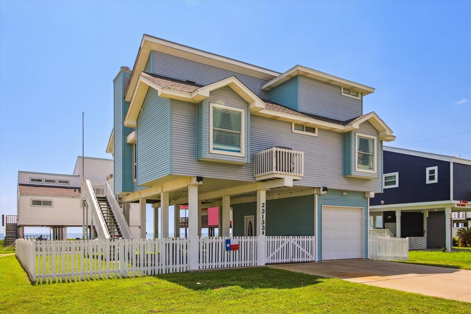 House (3 Bedrooms) | Front of property