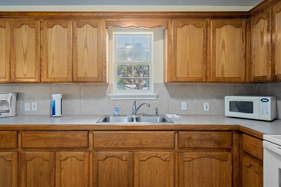 House (3 Bedrooms) | Property amenity