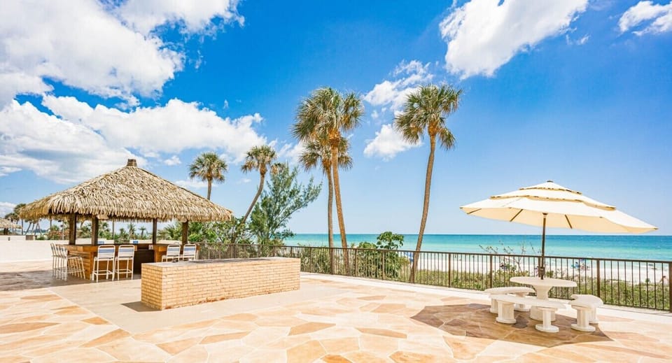 Condo (2 Bedrooms) | Property amenity