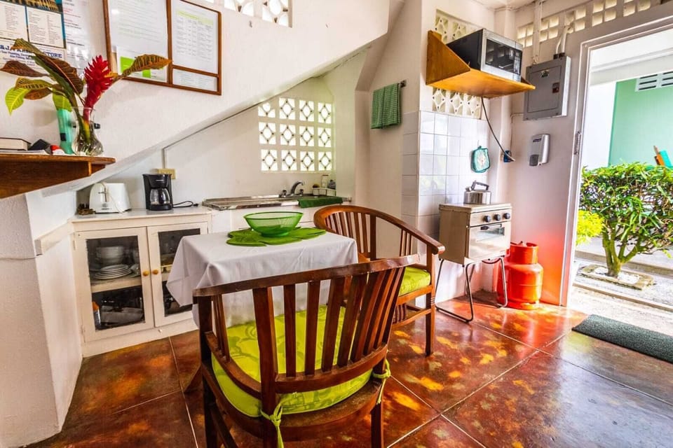Economy Studio, Non Smoking, Garden View | Blackout drapes, iron/ironing board, WiFi (free), bed sheets