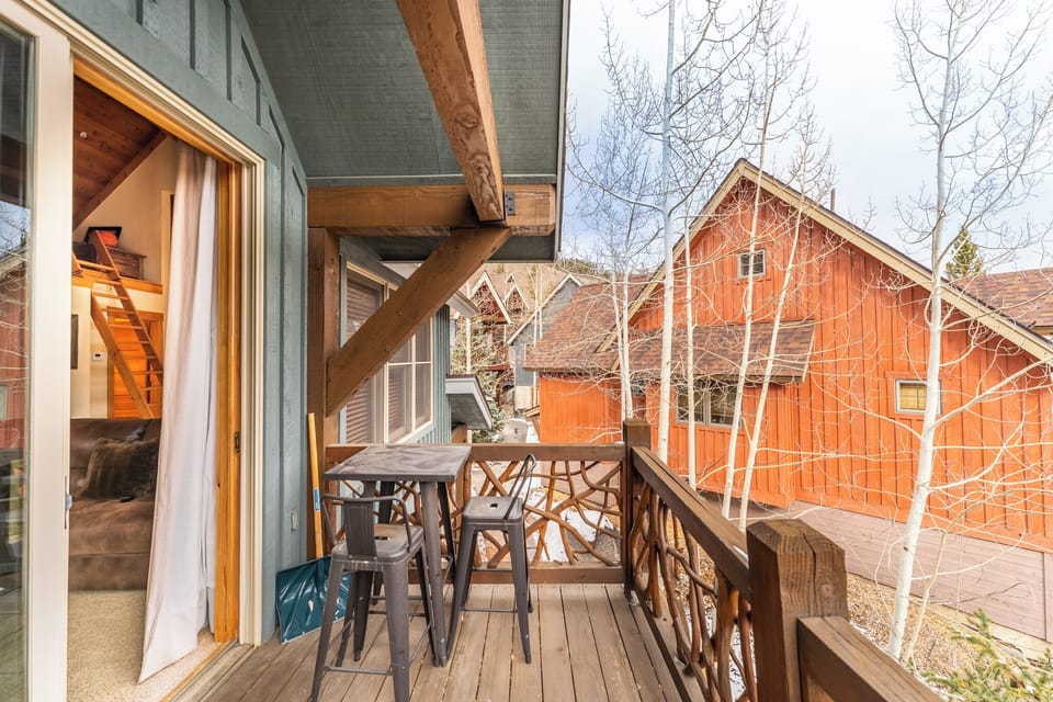 House (4 Bedrooms) | Exterior