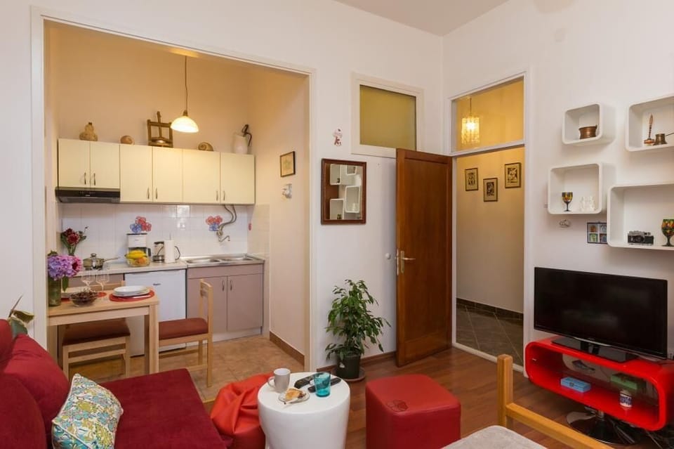 Studio (Studio Apartment) | Interior