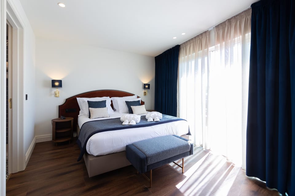 Minibar, in-room safe, desk, soundproofing