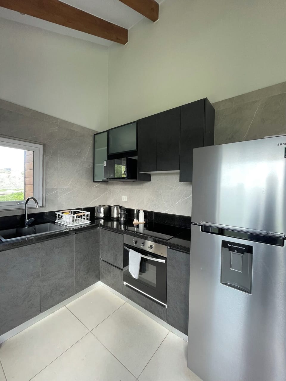 Panoramic Cabin | Private kitchen | Full-size fridge, microwave, stovetop, dishwasher