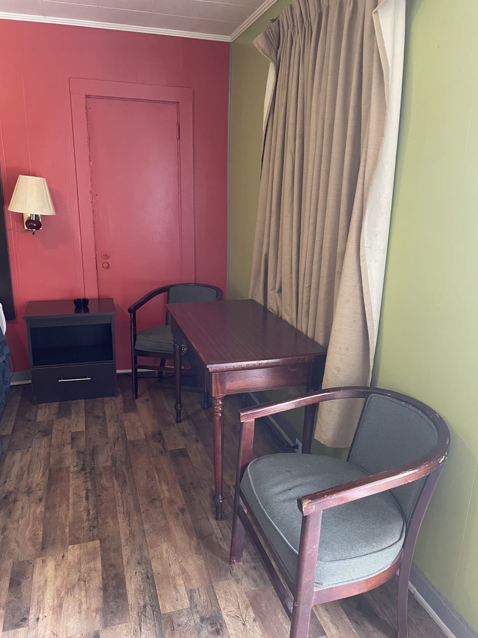 Single Room | Free WiFi