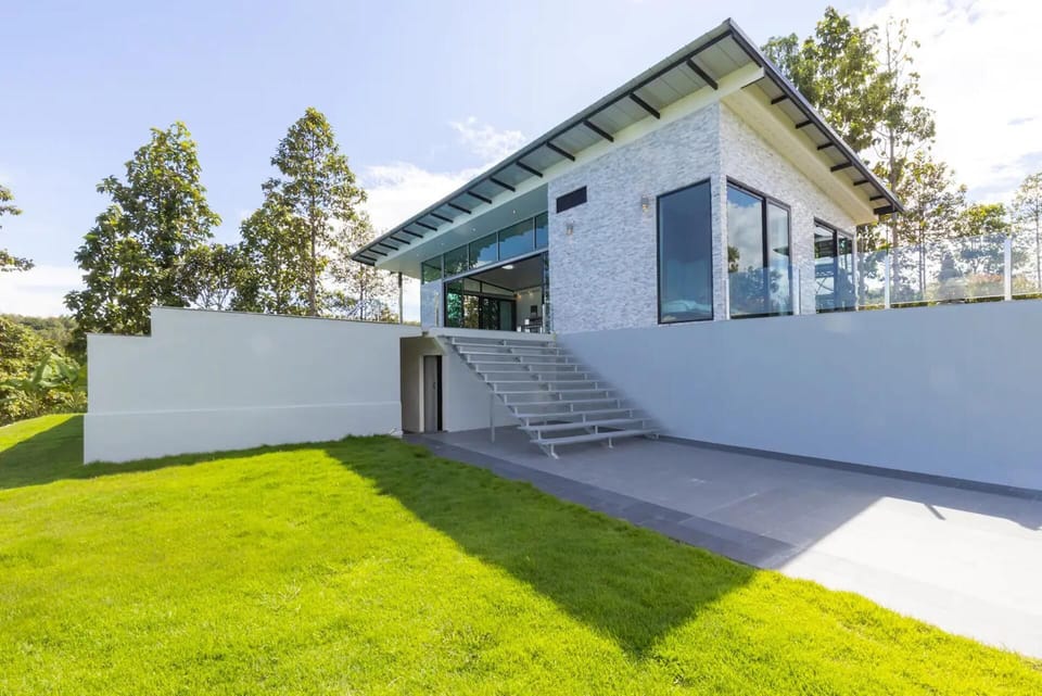 Villa | Exterior