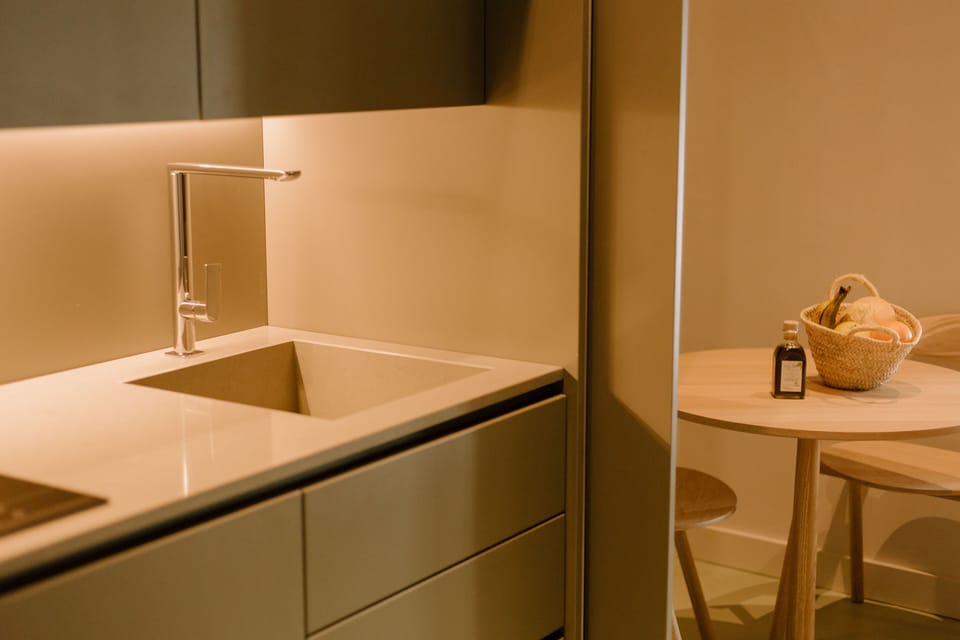 APARTAMENTO JADE | Private kitchen | Fridge, espresso maker, coffee/tea maker, electric kettle