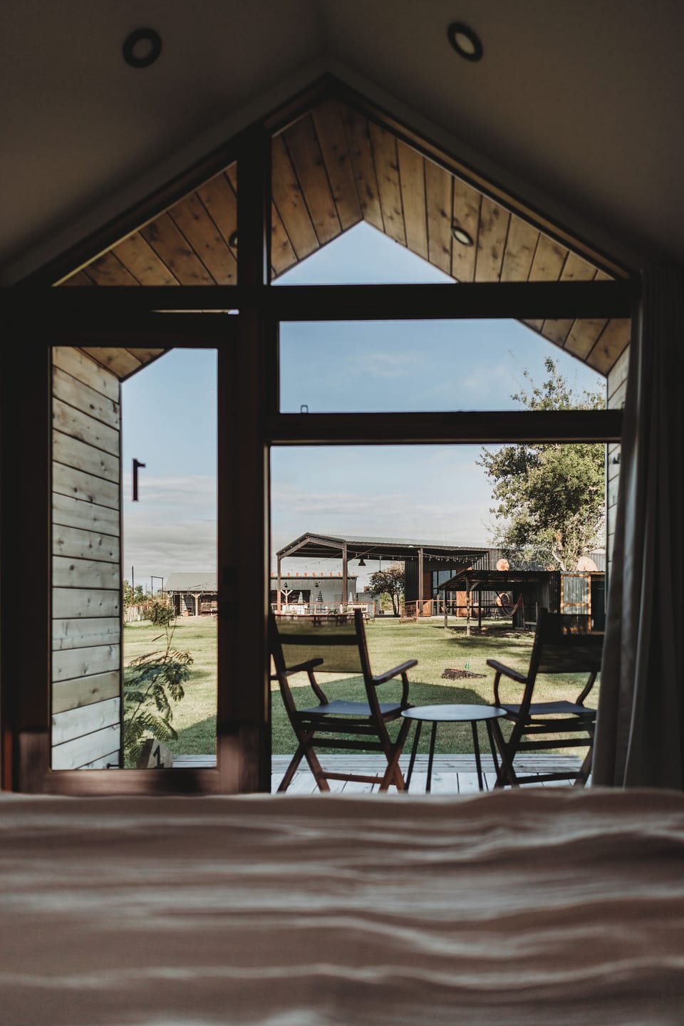 Cabin, 1 Queen Bed, Park View | Bed sheets