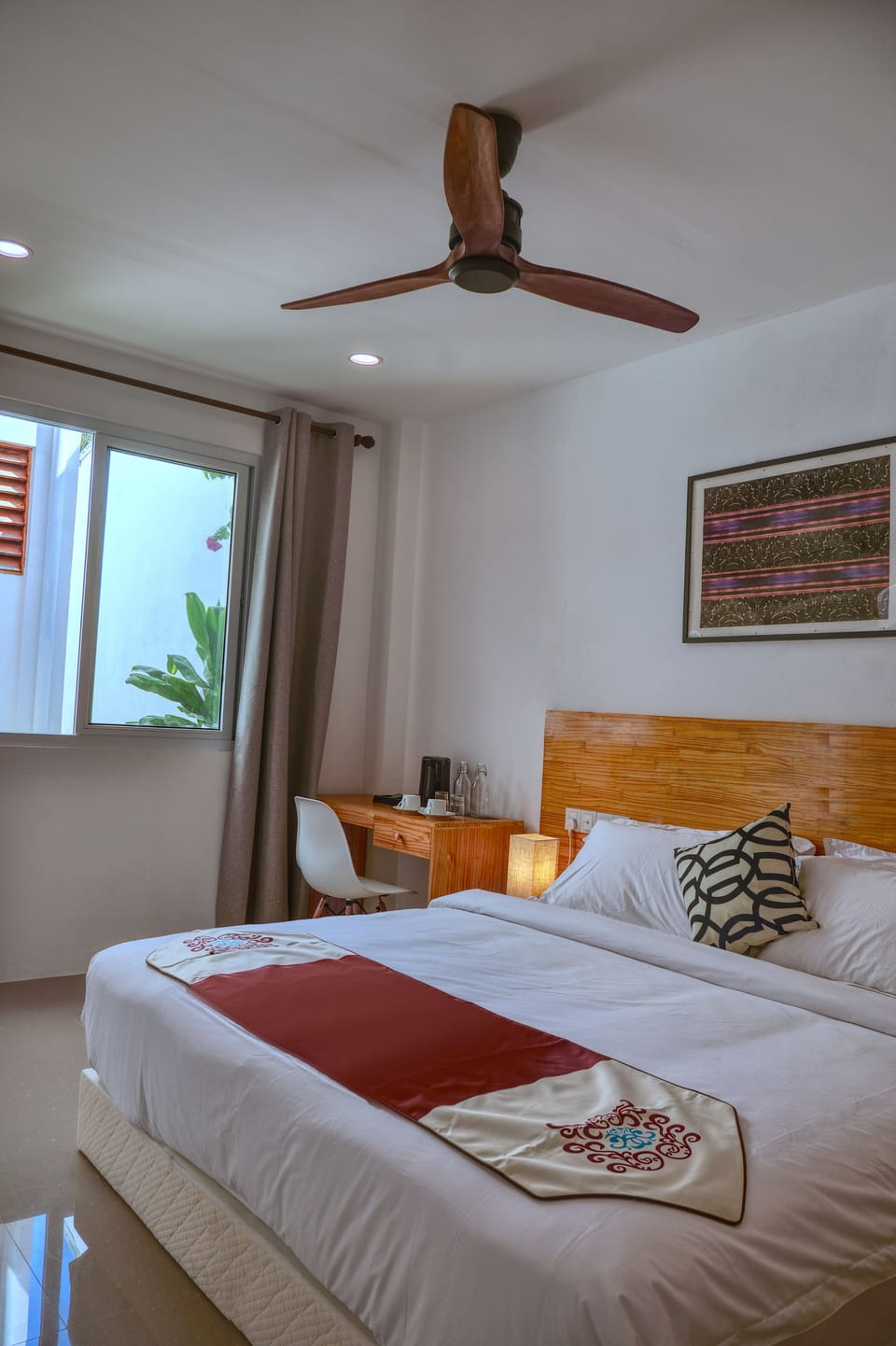 Pillowtop beds, in-room safe, desk, laptop workspace