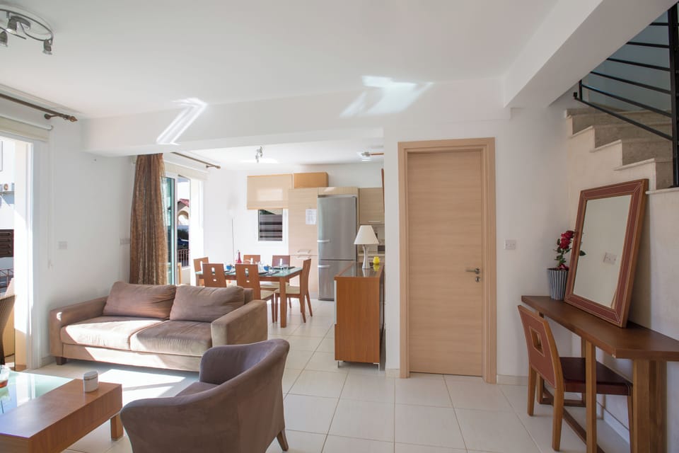 Villa, 2 Bedrooms, Private Pool, Garden View | Interior