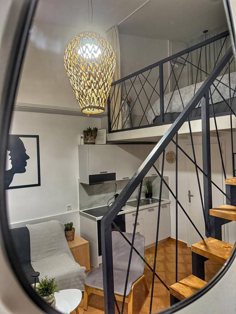 Apartment, 1 Bedroom, Balcony, City View | Living room