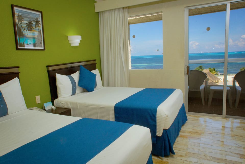 Standard Room, Balcony | In-room safe, blackout drapes, iron/ironing board, free WiFi