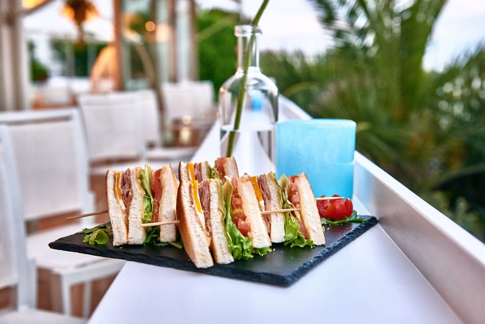 Snack bar