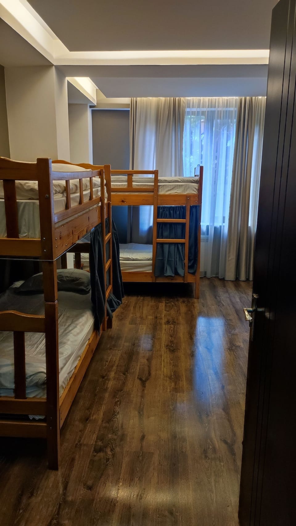 Shared Dormitory | Free WiFi