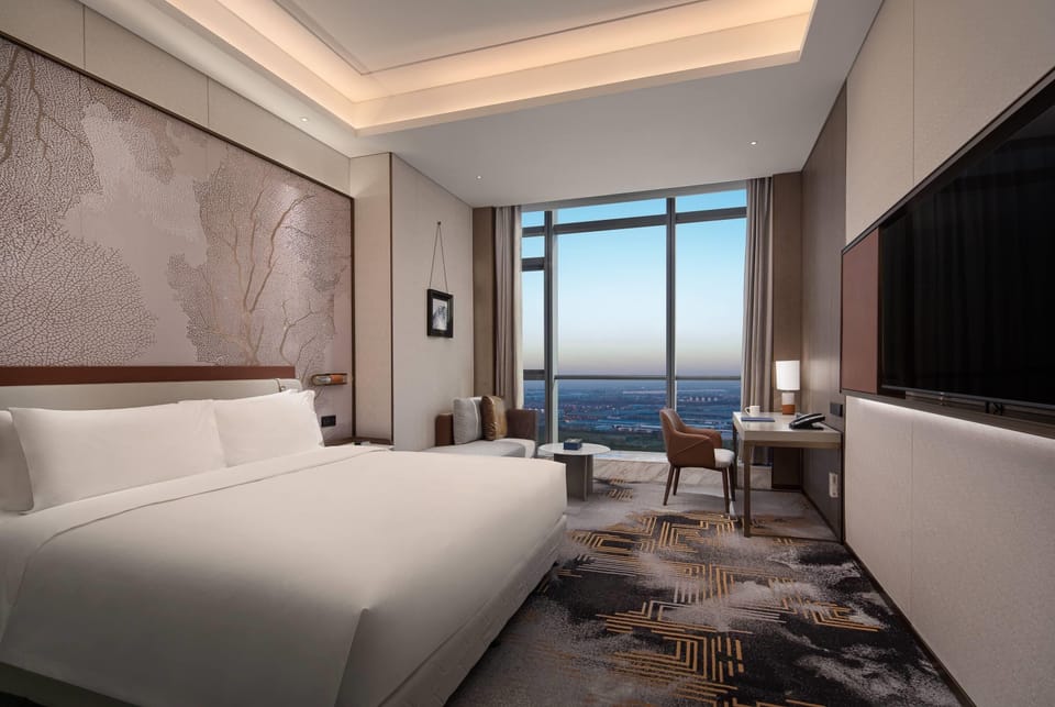 Premium bedding, minibar, in-room safe, desk