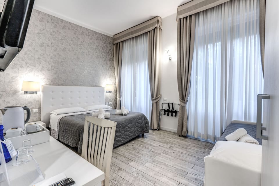 Premium bedding, pillowtop beds, minibar, in-room safe