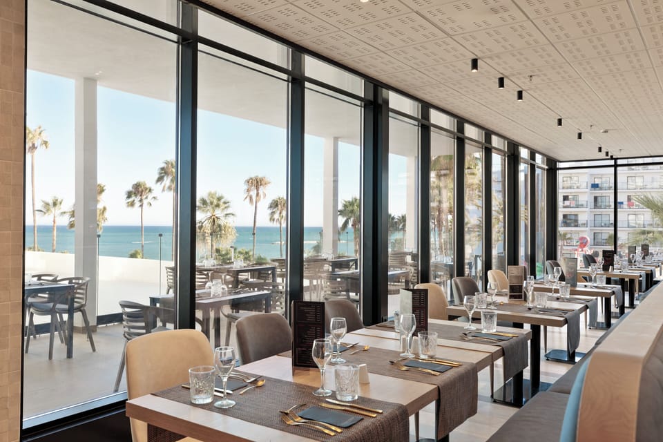 Breakfast, lunch, dinner served; international cuisine 