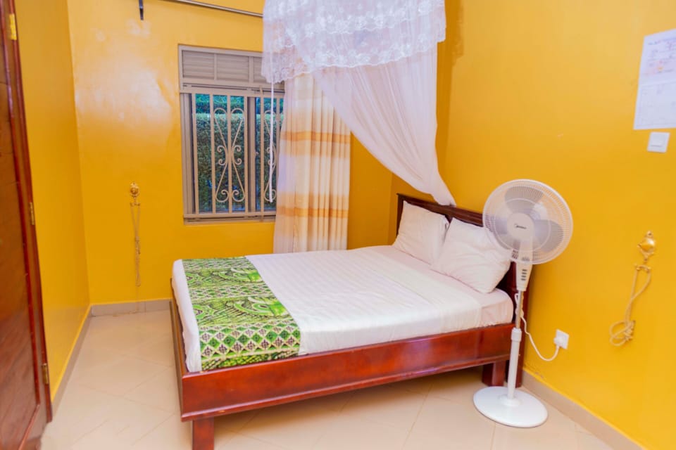 Double Room | Free WiFi
