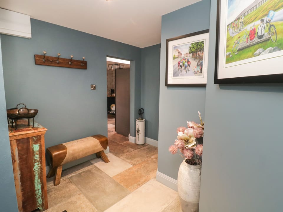 2 bedrooms, individually decorated, individually furnished, free WiFi