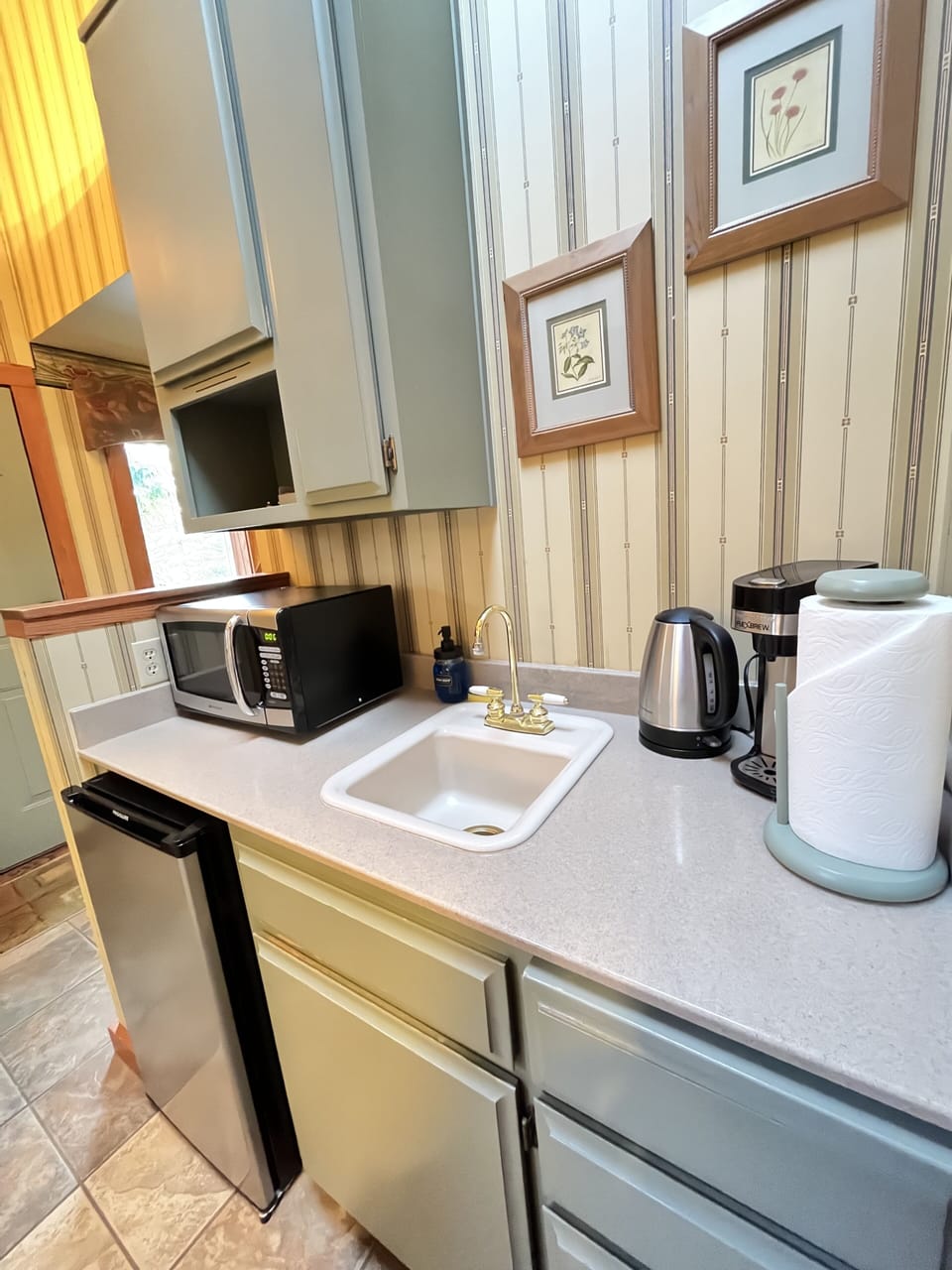Hayloft Suite | Private kitchenette | Shared fridge