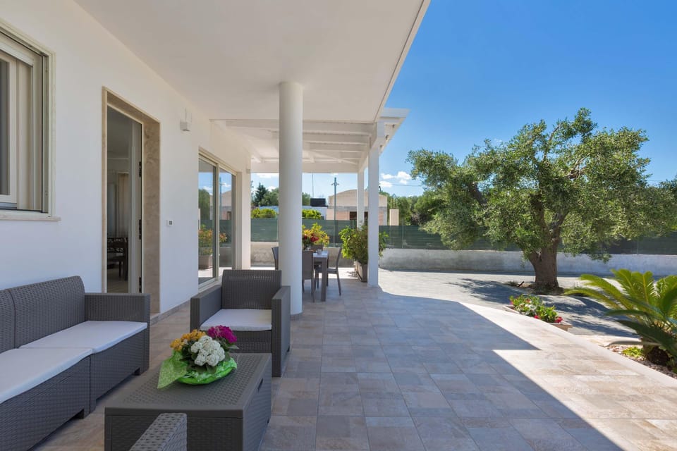 Villa | Terrace/patio