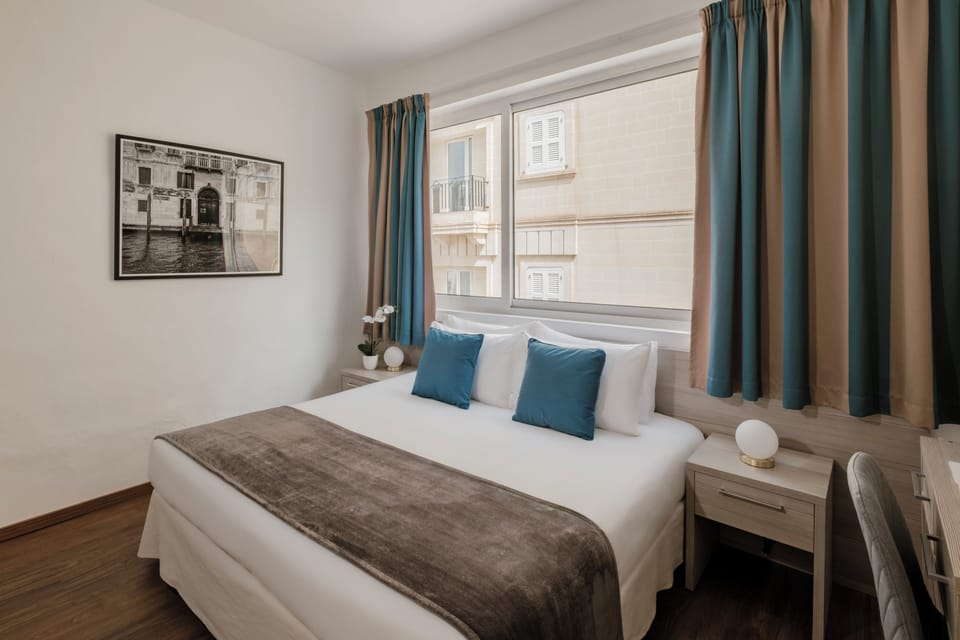 Superior Double or Twin Room | Desk, laptop workspace, free WiFi, bed sheets