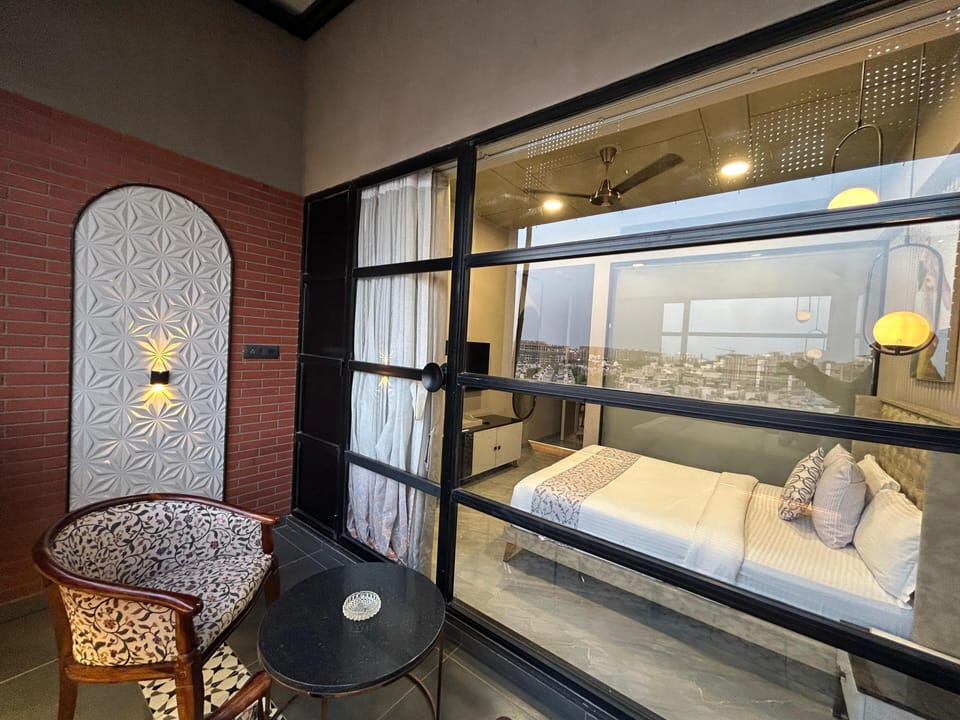 Classic Double Room | Balcony