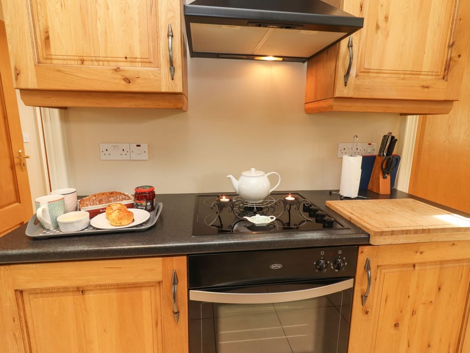 Fridge, dishwasher, electric kettle, toaster