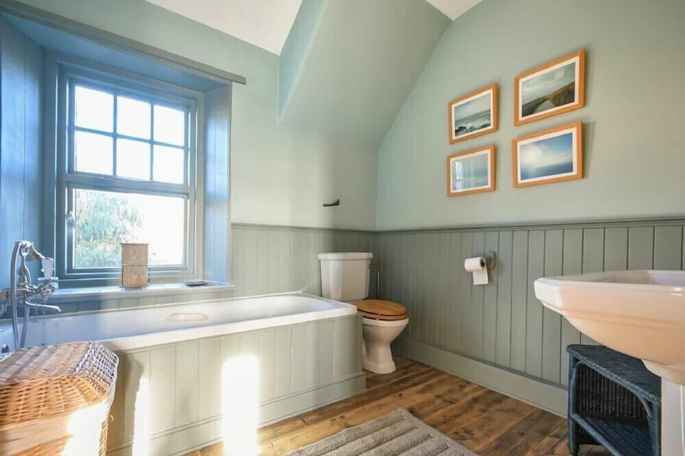 Whistlewood Cottage in Bamburgh