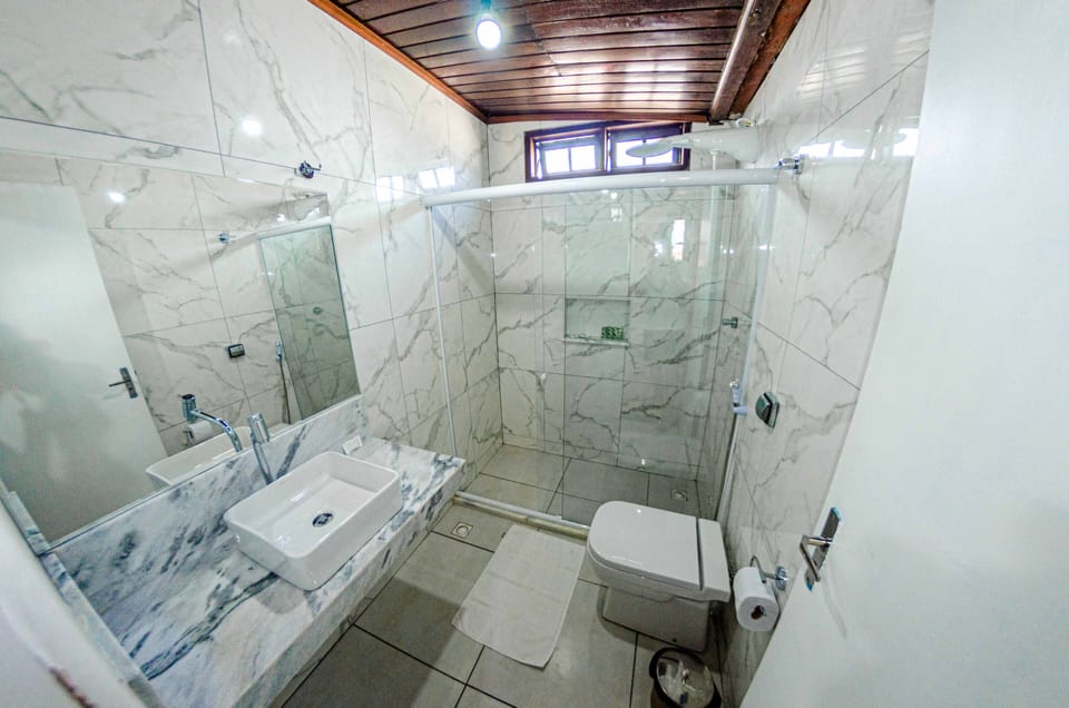 Triple Room | Bathroom | Towels