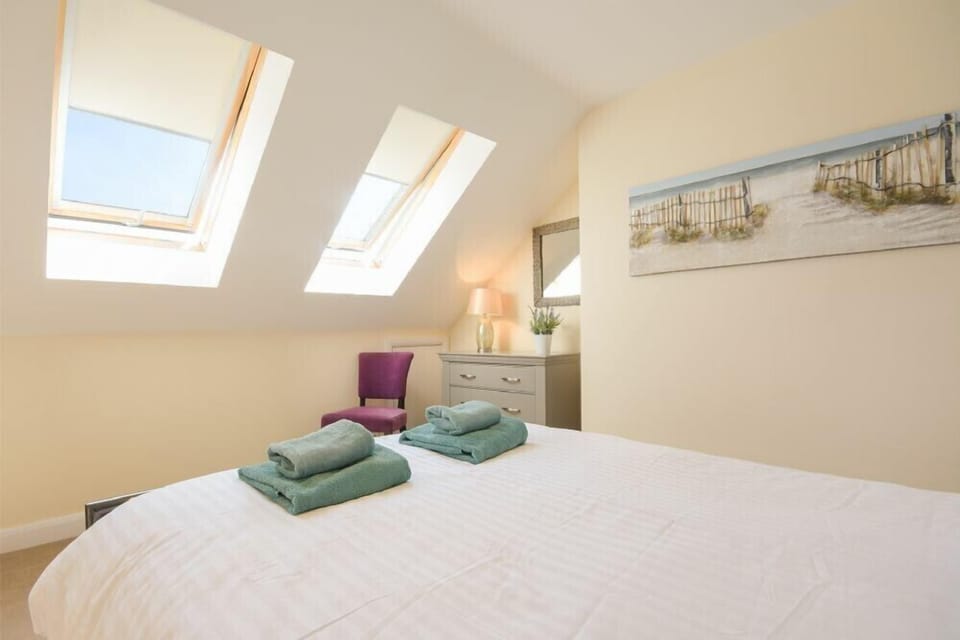 4 bedrooms, individually decorated, individually furnished, free WiFi