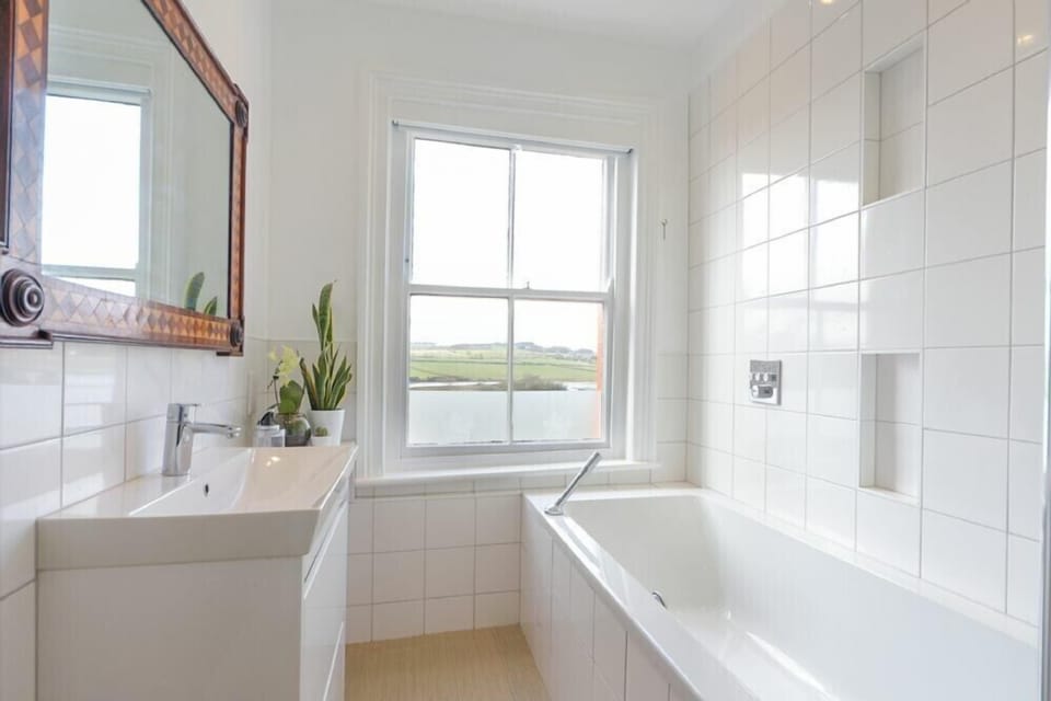 Estuary View Cottage in Alnmouth
